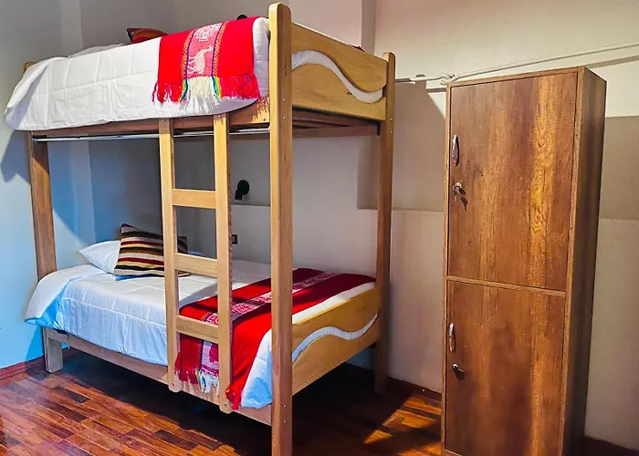 Mud House Hostal *